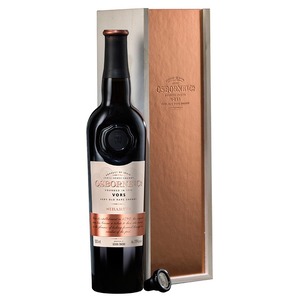 <p>Vinos de Jerez Osborne RARE VORS. From one of the region's oldest soleras. Since its creation in 1792, this exquisite wine has become a tribute to those who enjoy the pleasure of looking forward through the window of time. This solera is made up of 106 butts.</p>