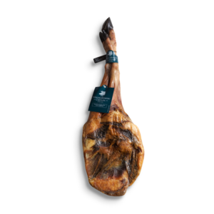 <p>Our Sánchez Romero Carvajal acorn-fed 100% Ibérico shoulder ham 5 - 6 kg is an entire piece weighing between 5 and 6 kg, with the ‘brida negra’ quality classification, which represents the highest quality of ibérico products.</p>
